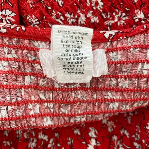 EUC Women Floral Shirred V Neck Crop Top Long Sleeve Red XS - Picture 7 of 8